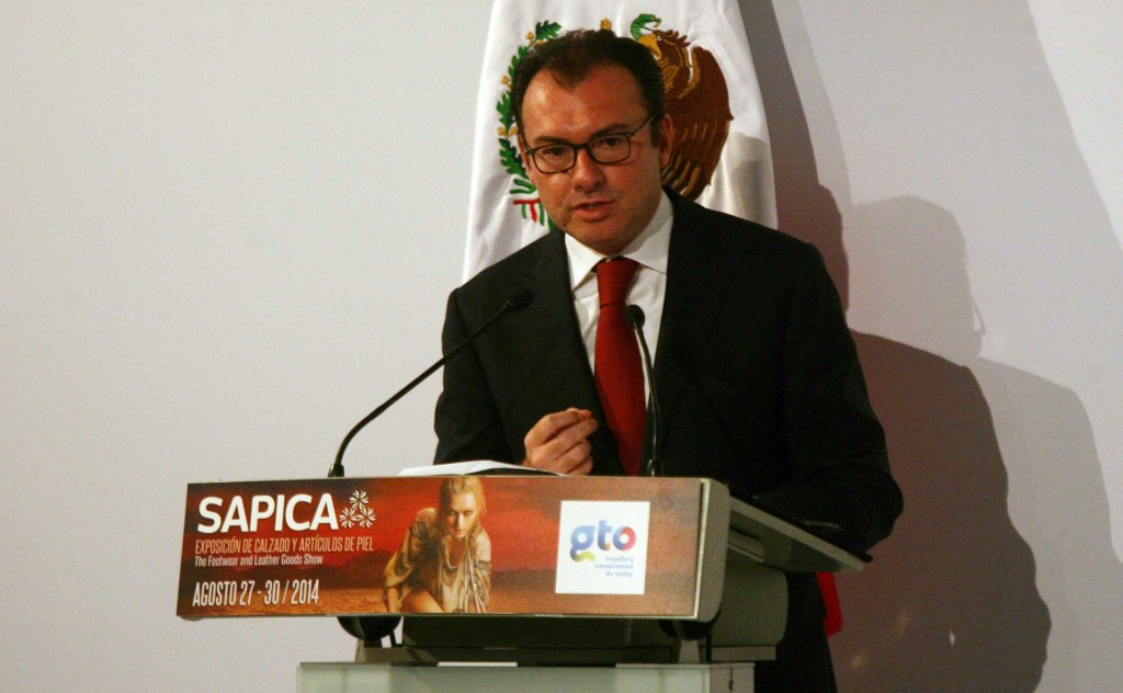 Luis Videgaray, secretario de Hacienda y Crédito Público dio el anuncio del decreto presidencial.