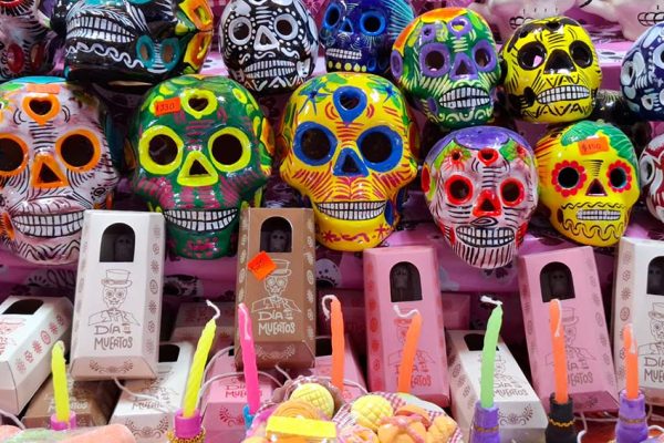 Celebran 40 años de la Feria del Alfeñique en León